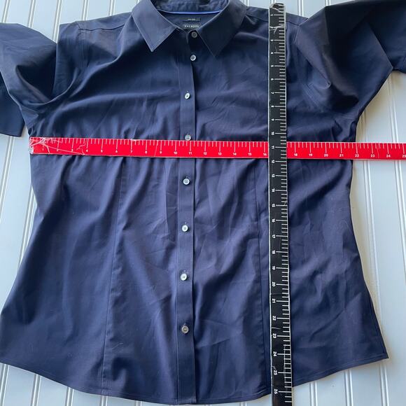 Talbots Navy Blue Wrinkle Free Buttondown Shirt no iron - Picture 8 of 9